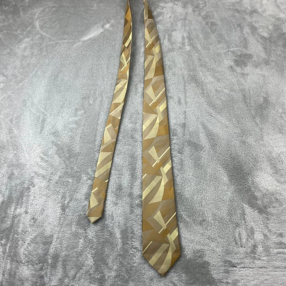 Van Heusen Men's Modern Classic 100% Silk Neck Tie